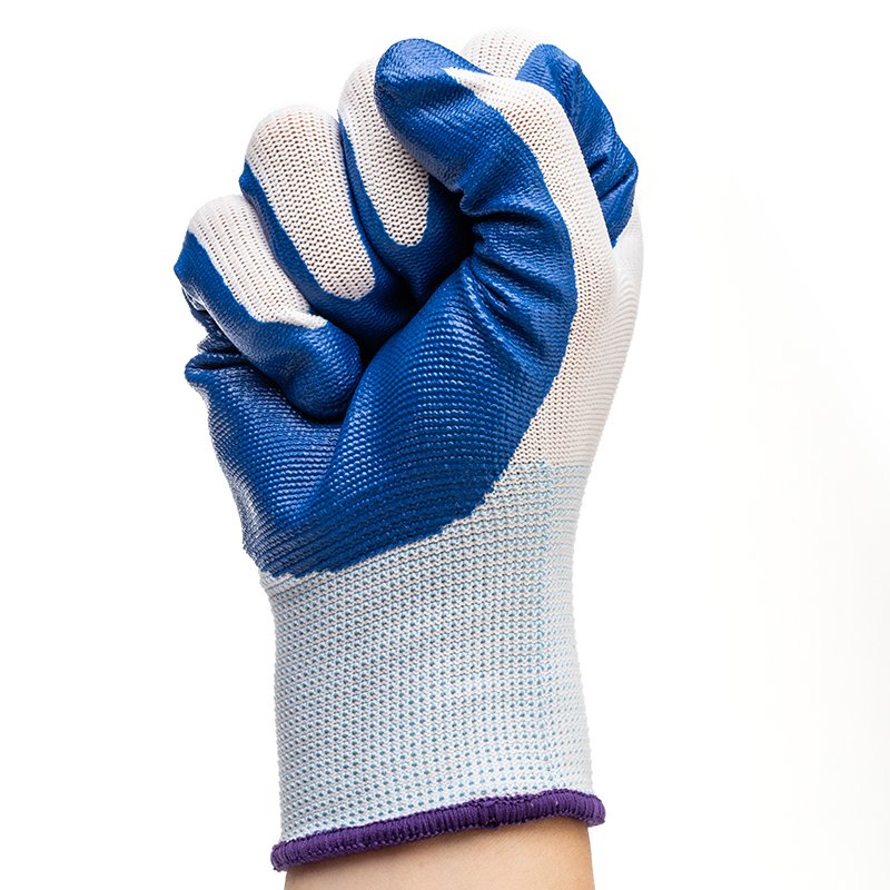 Customized logo waterproof and anti slip nitrile coated safety work gloves, very suitable for use on construction sites